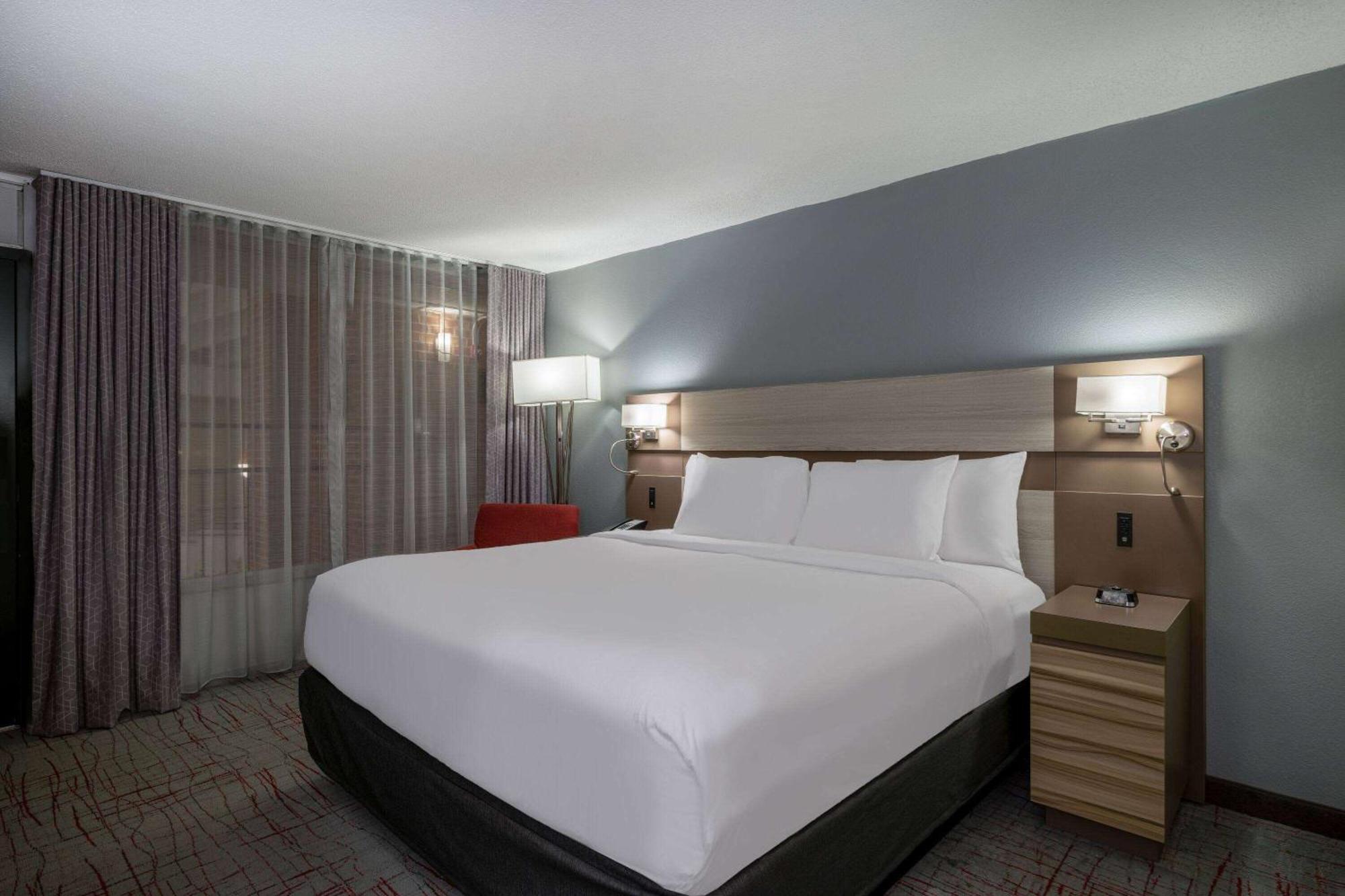 Wyndham Garden Columbia-Ft Jackson Hotel Exterior photo