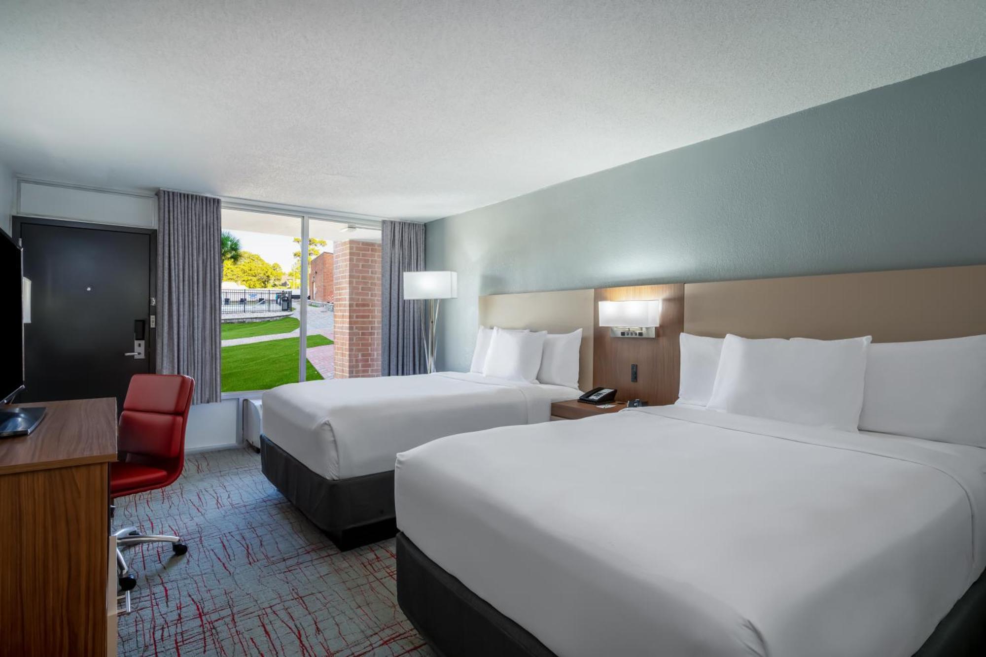 Wyndham Garden Columbia-Ft Jackson Hotel Exterior photo